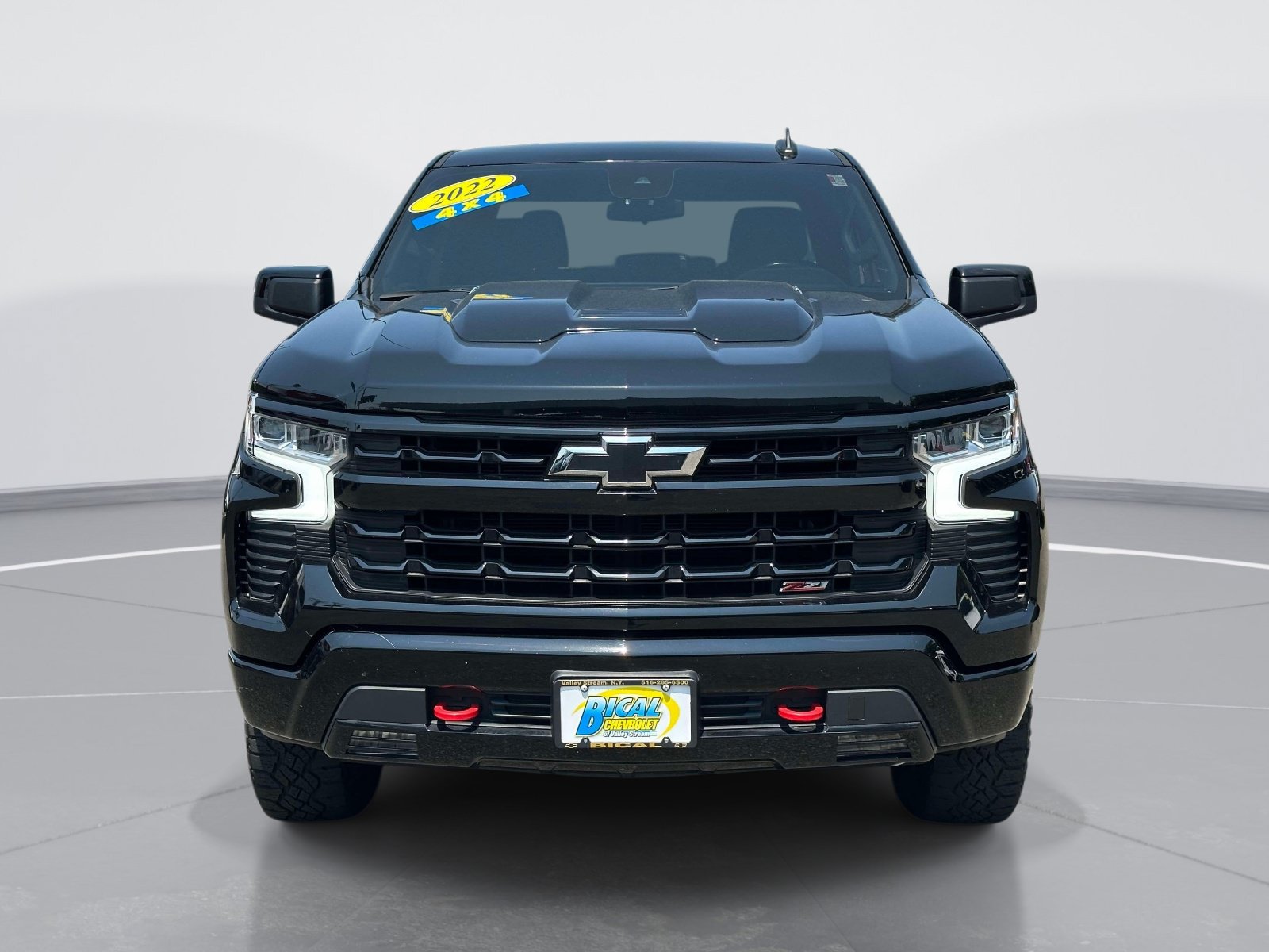 Used 2022 Chevrolet Silverado 1500 LT Trail Boss w/ Protection Package AWD/4WD image 2
