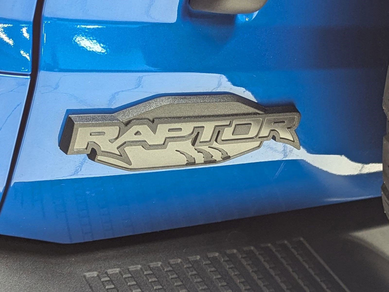 New 2025 Ford Bronco Raptor w/ Interior Carbon Fiber Pack image 33