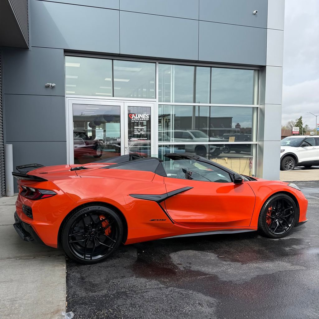 Used 2025 Chevrolet Corvette Z06 w/ Battery Protection Package image 15