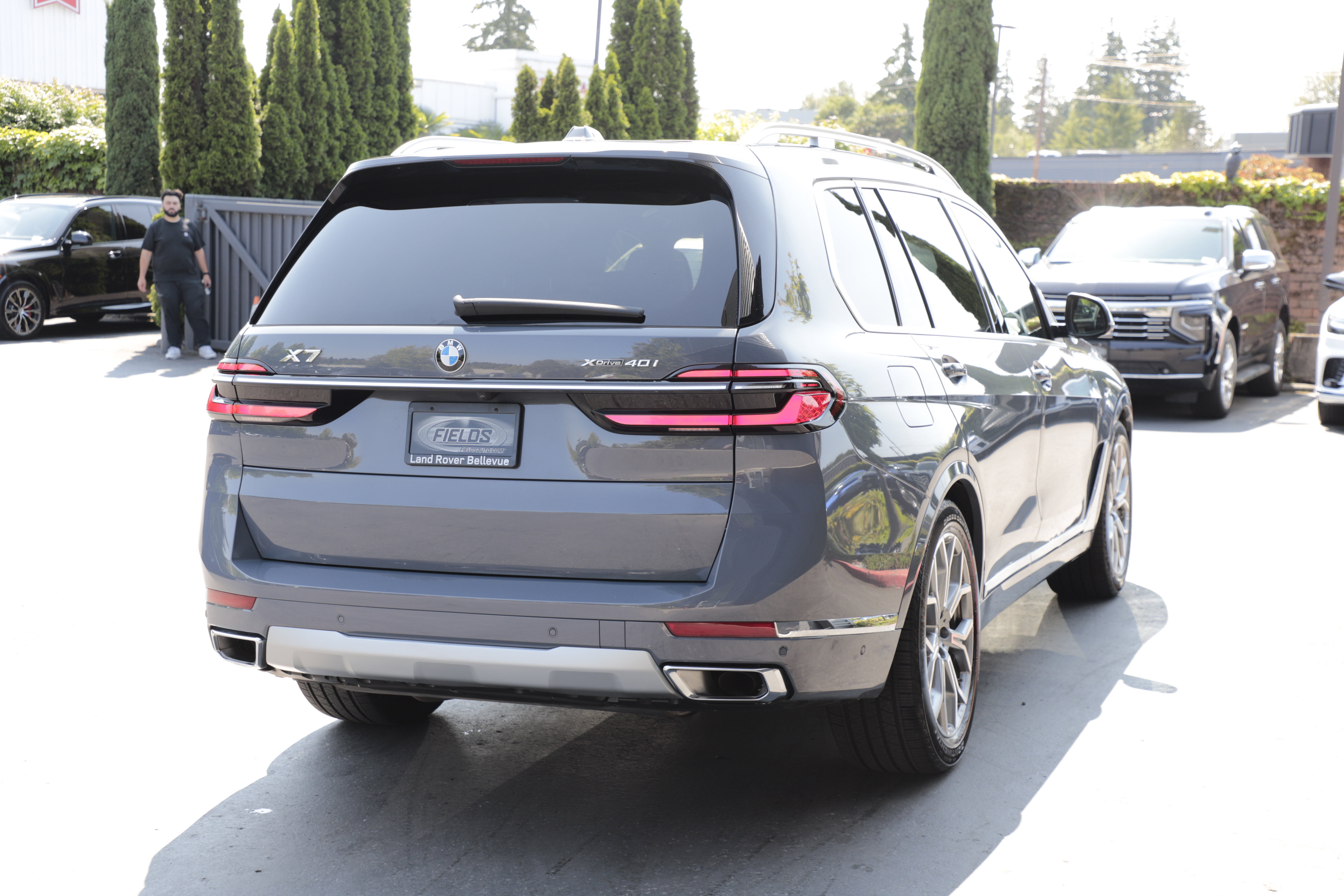 Used 2024 BMW X7 xDrive40i w/ Executive Package AWD/4WD image 10