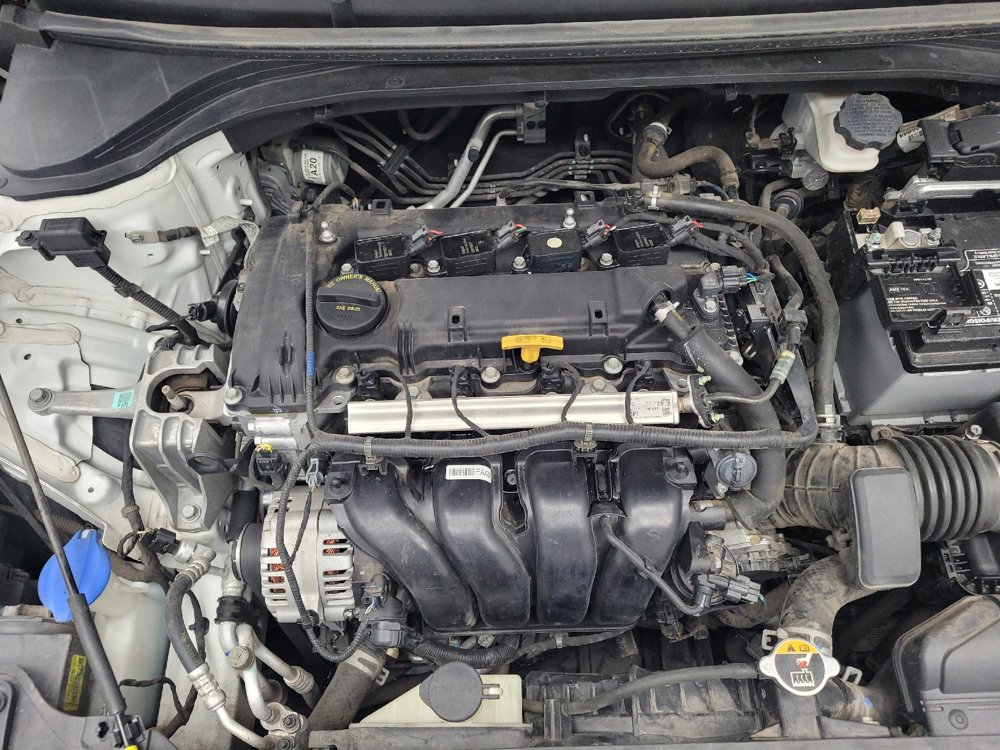 Used 2017 Hyundai Elantra SE image 30