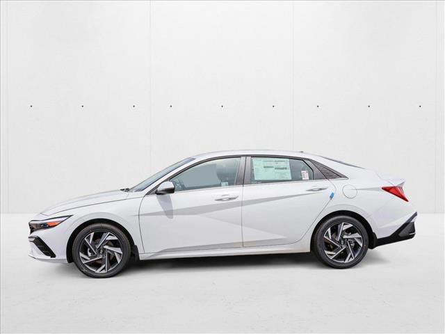 New 2025 Hyundai Elantra Limited image 8