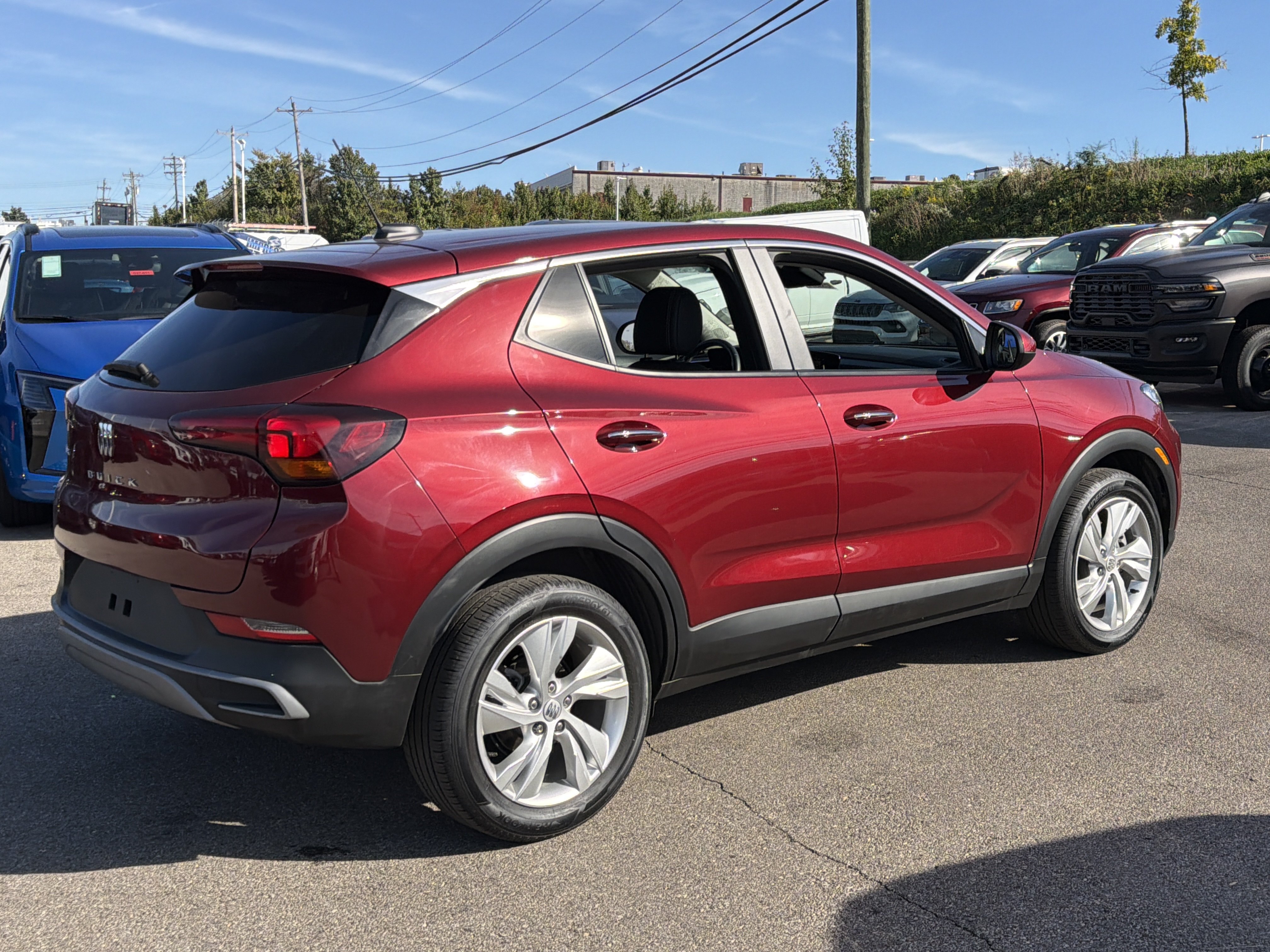 Used 2024 Buick Encore GX Preferred FWD image 9