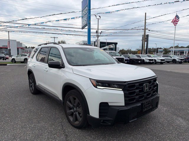 Used 2026 Honda Pilot Sport image 4