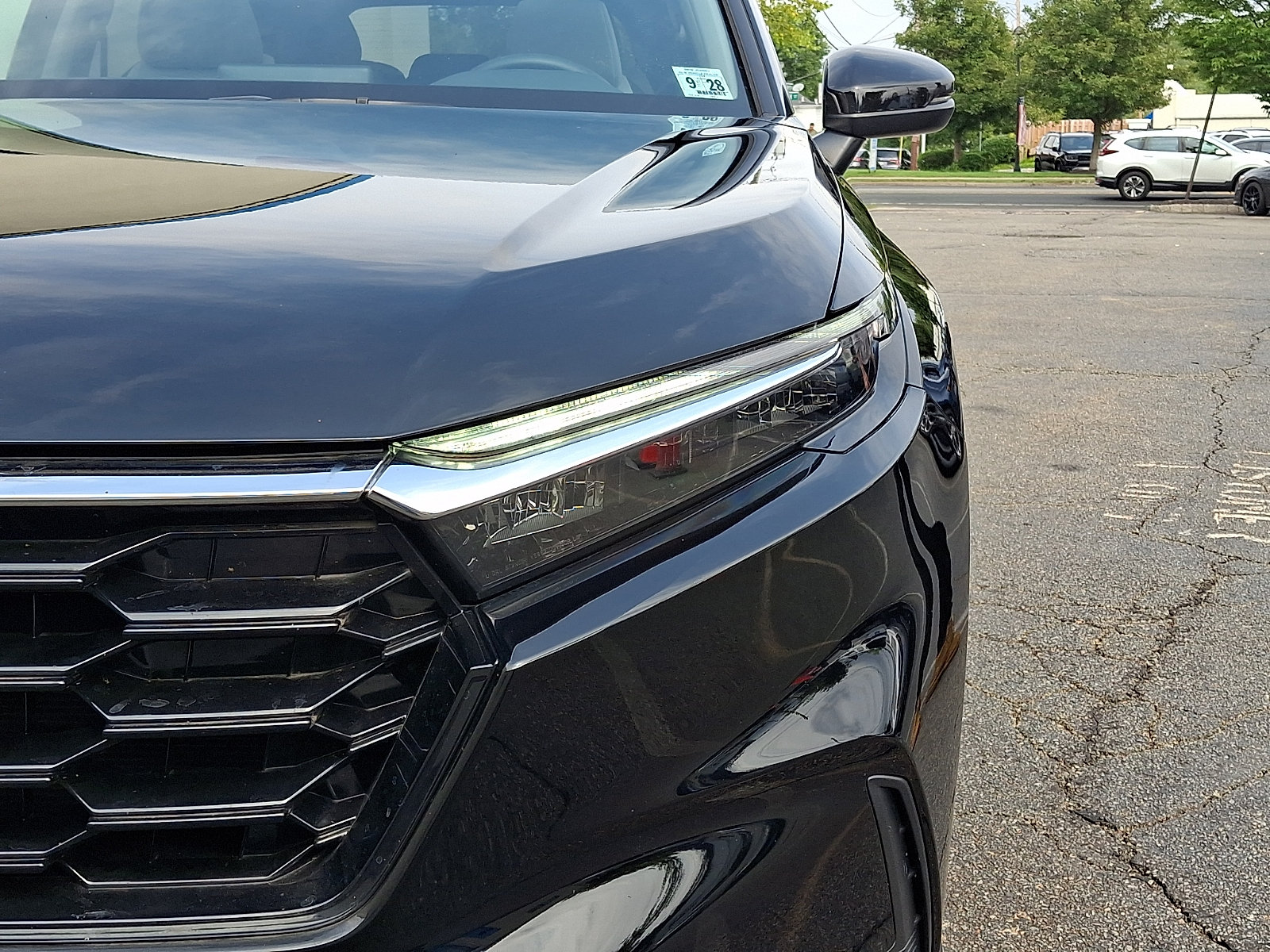 Used 2024 Honda CR-V EX image 9