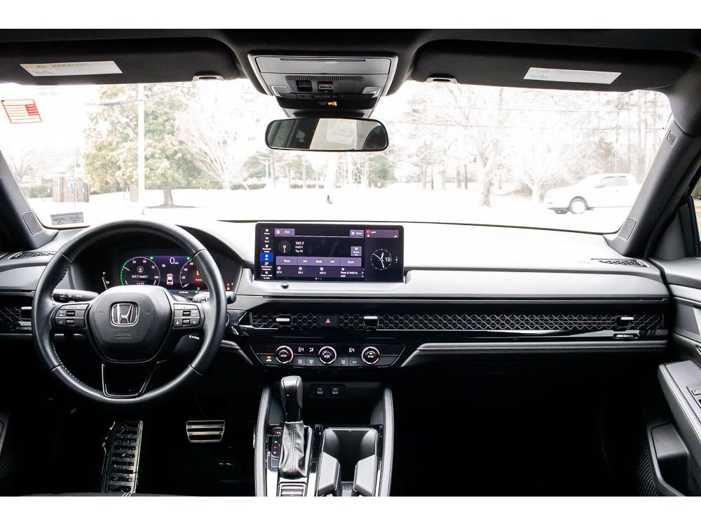 Used 2024 Honda Accord Sport image 12