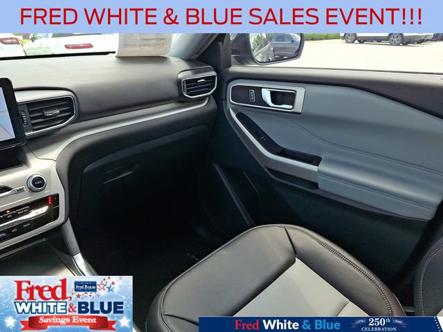 Used 2023 Ford Explorer XLT w/ Equipment Group 202A AWD/4WD image 16