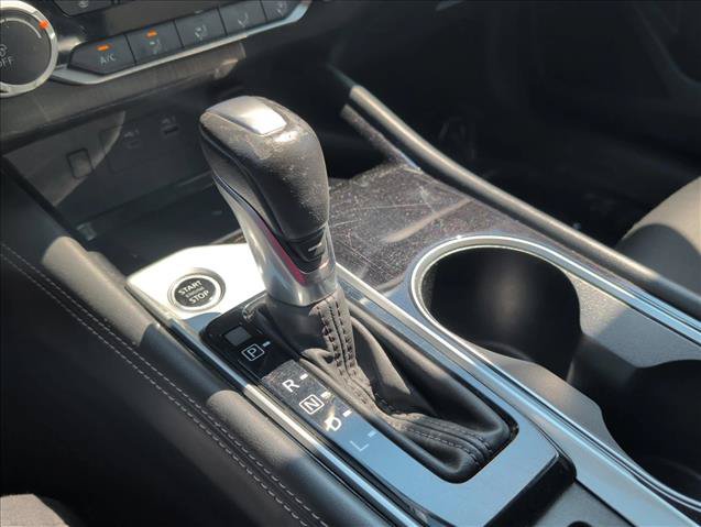 Used 2024 Nissan Altima 2.5 SV w/ SV Premium Package FWD image 16