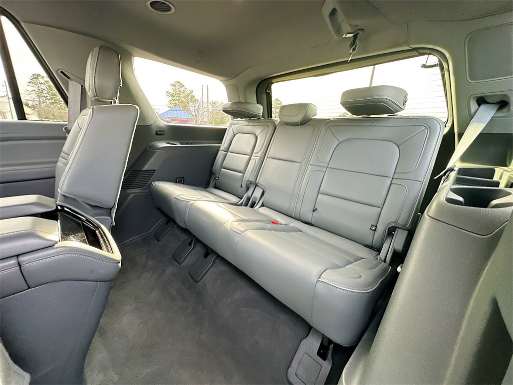 Used 2018 Lincoln Navigator Reserve w/ Technology Package image 28