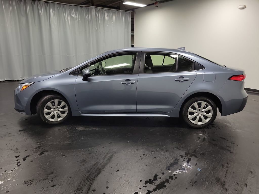 Used 2024 Toyota Corolla LE image 5