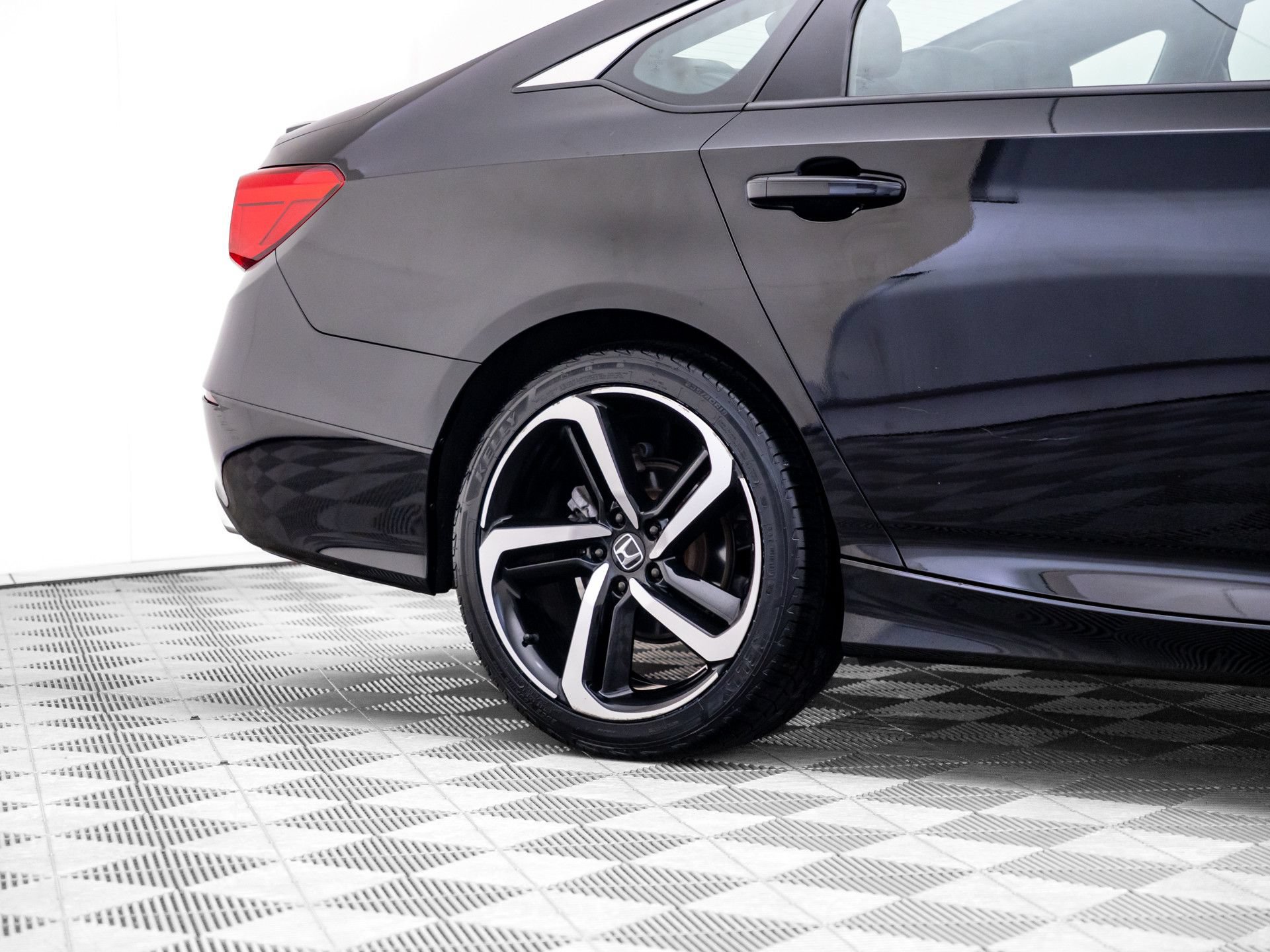 Used 2020 Honda Accord Sport image 33