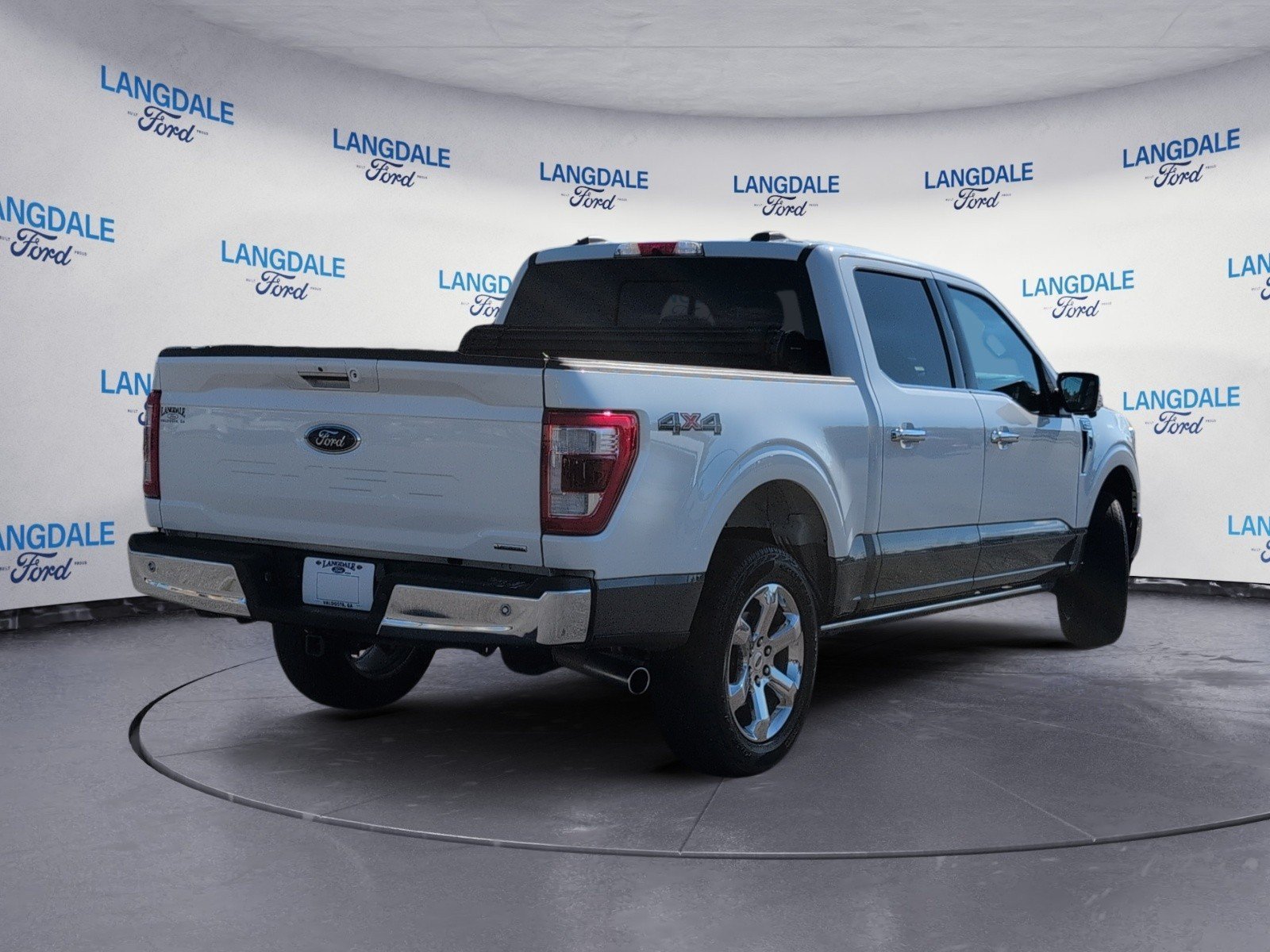 Used 2023 Ford F150 Lariat w/ Equipment Group 502A High AWD/4WD image 4