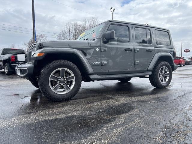 Used 2018 Jeep Wrangler Unlimited Sahara AWD/4WD image 3