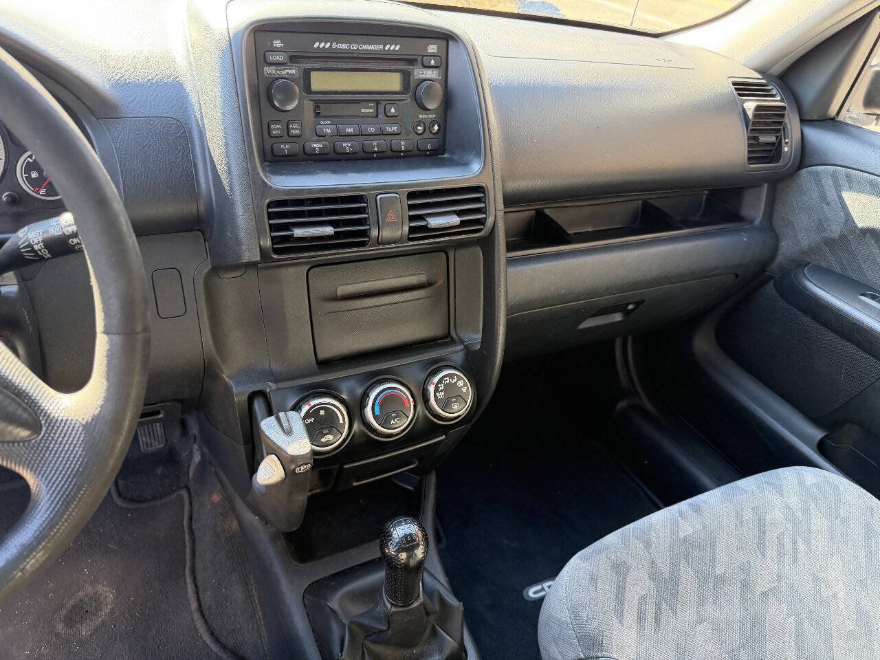 Used 2004 Honda CR-V EX image 6