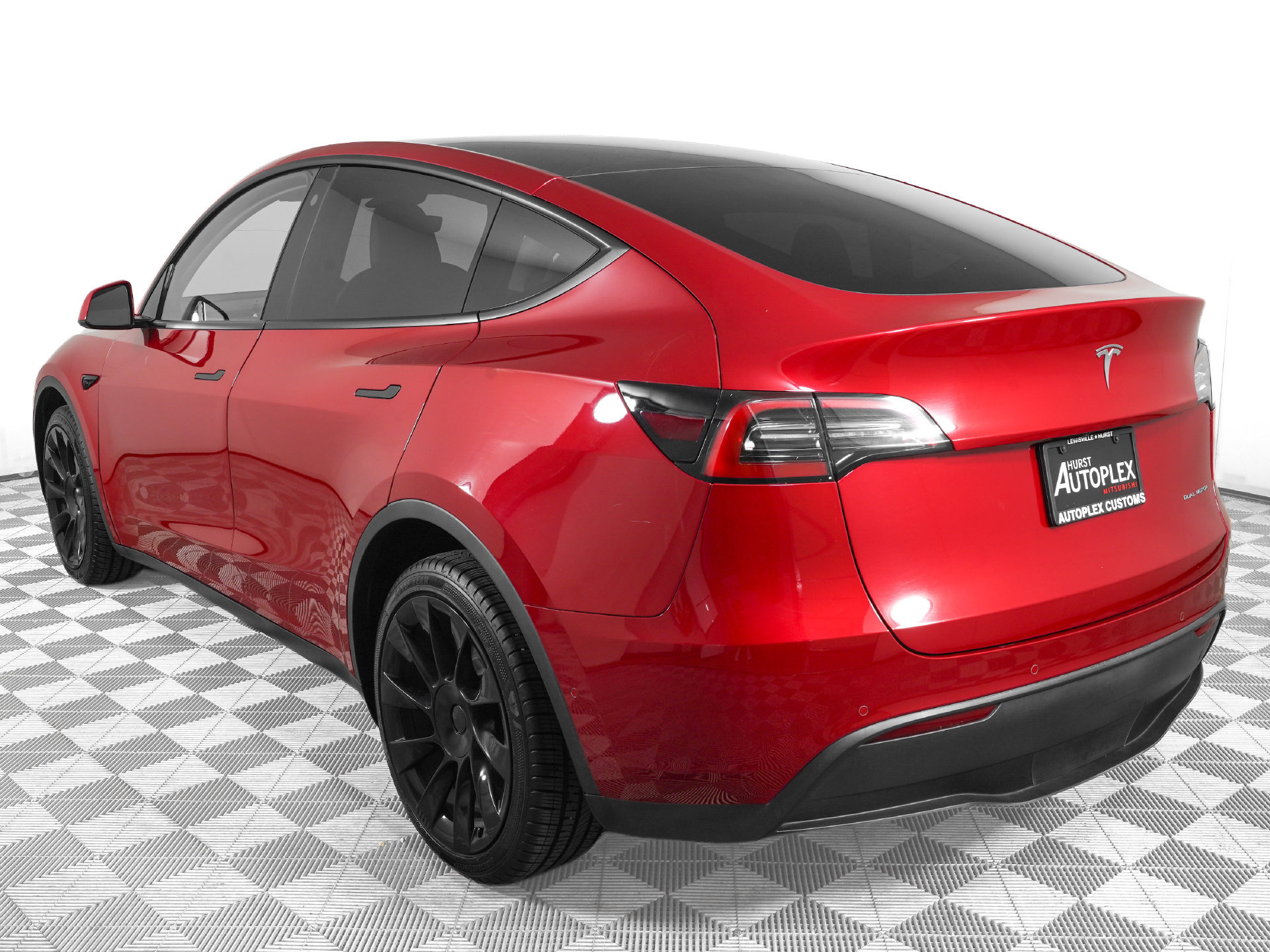 Used 2022 Tesla Model Y Long Range AWD/4WD image 7