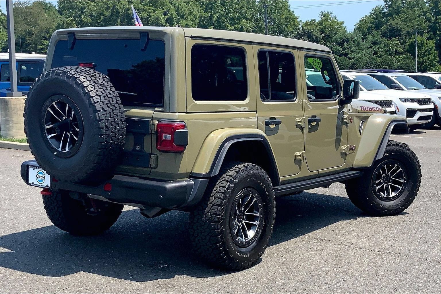 Certified 2025 Jeep Wrangler Unlimited Rubicon AWD/4WD image 12