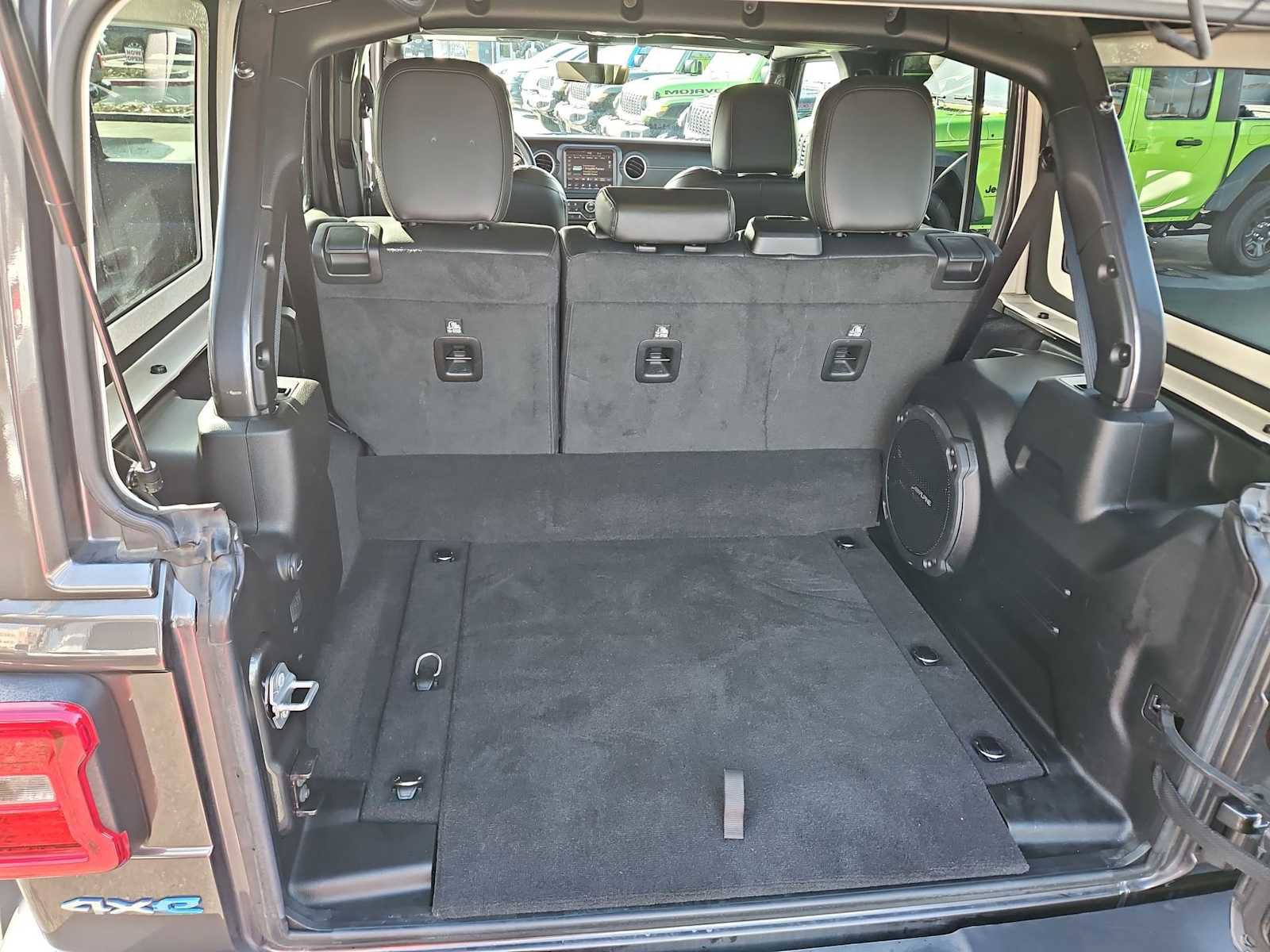 Used 2021 Jeep Wrangler Unlimited Sahara w/ Cold Weather Group image 32