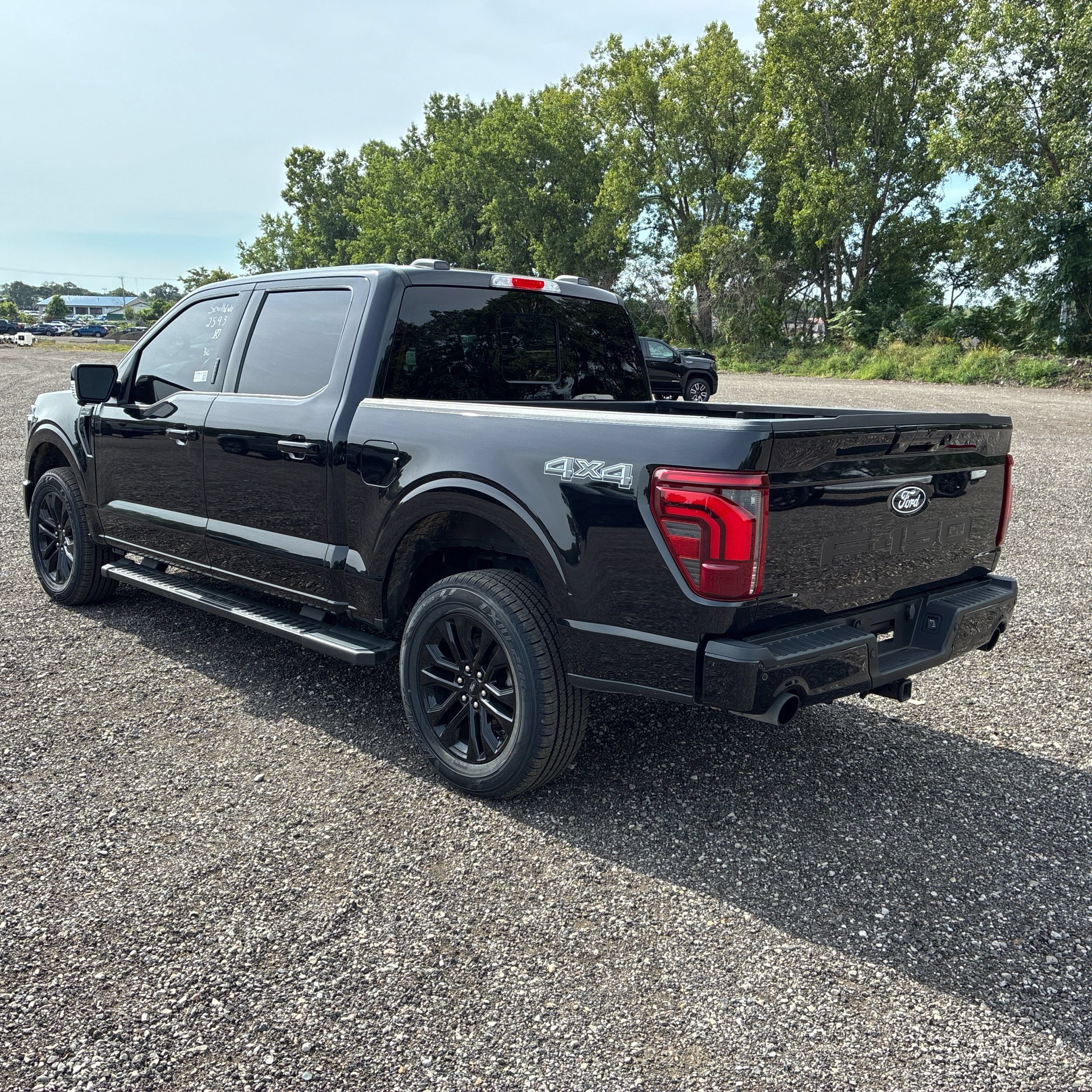 Used 2024 Ford F150 Lariat w/ Equipment Group 502A High AWD/4WD image 4