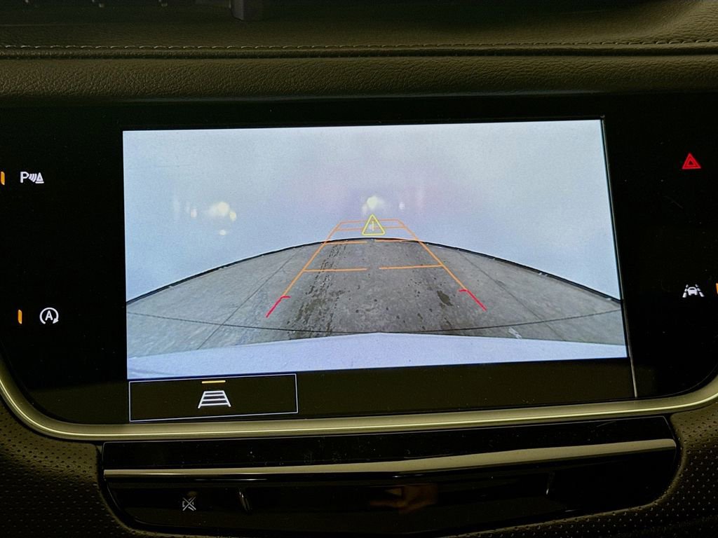 Used 2024 Cadillac XT6 Luxury AWD/4WD image 13