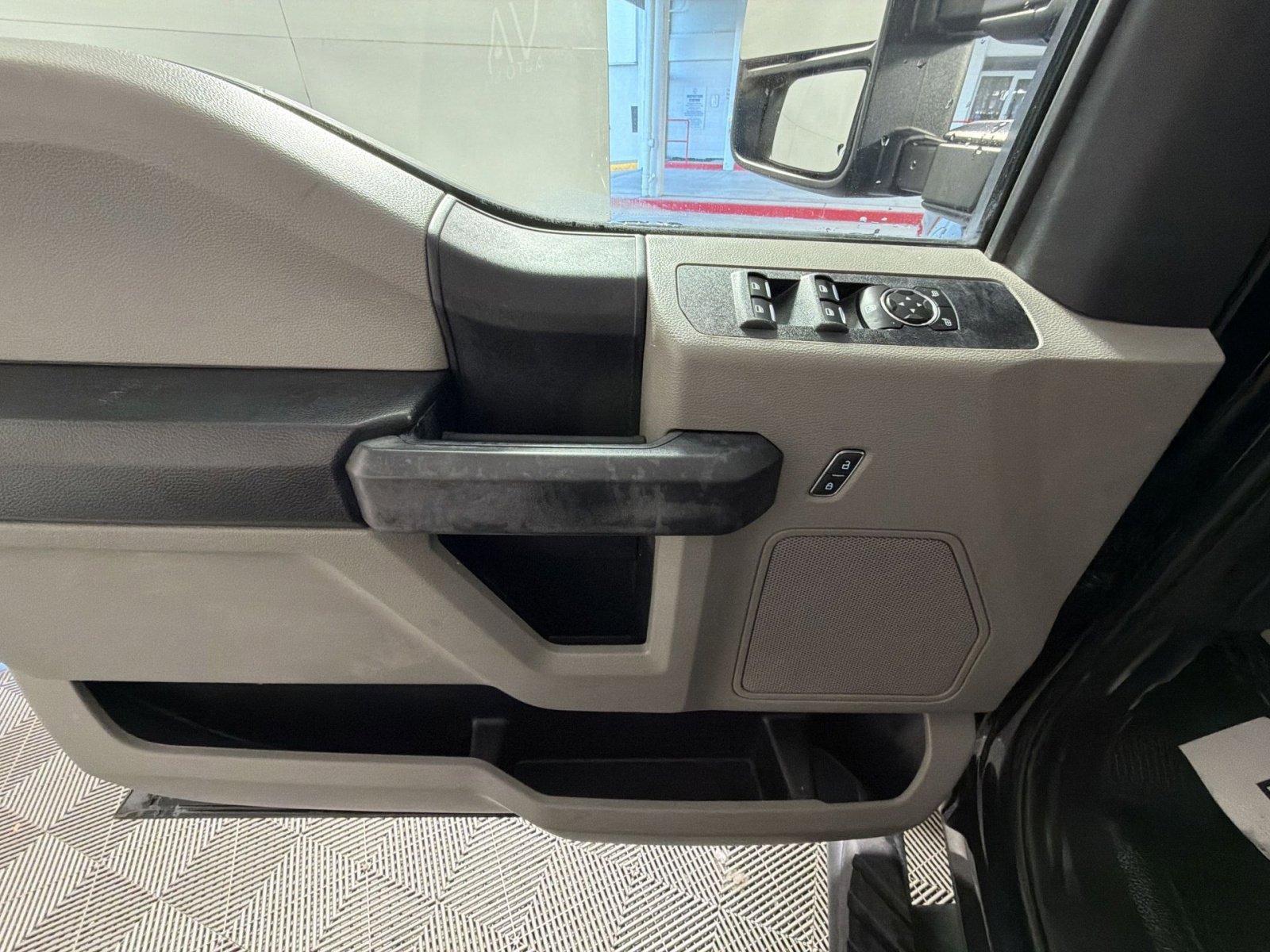 Used 2018 Ford F350 XL image 15