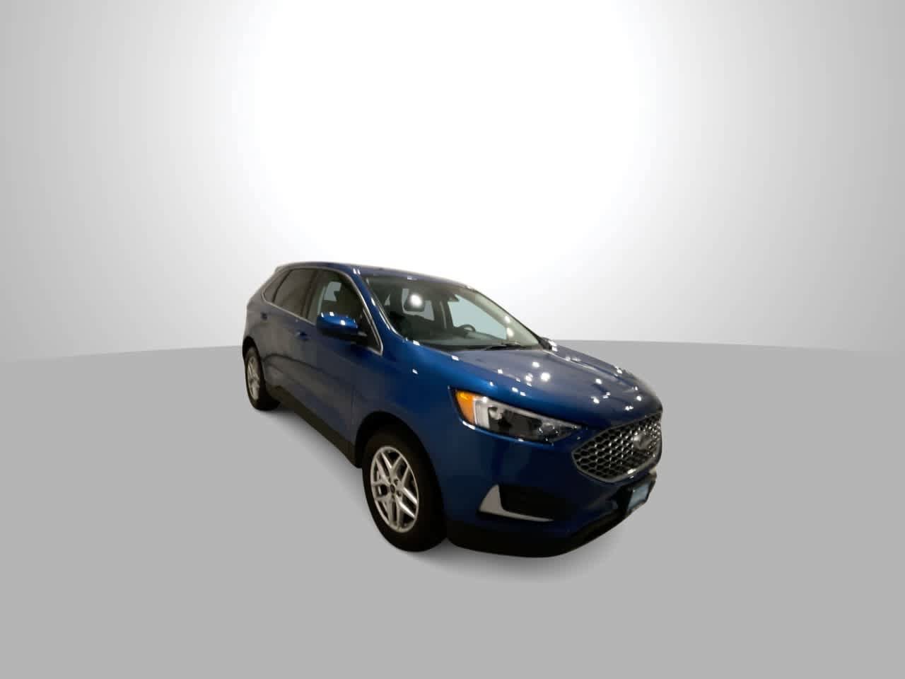 Used 2024 Ford Edge SEL AWD/4WD image 2