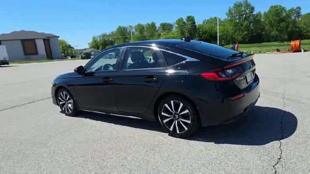 Used 2024 Honda Civic EX-L image 5