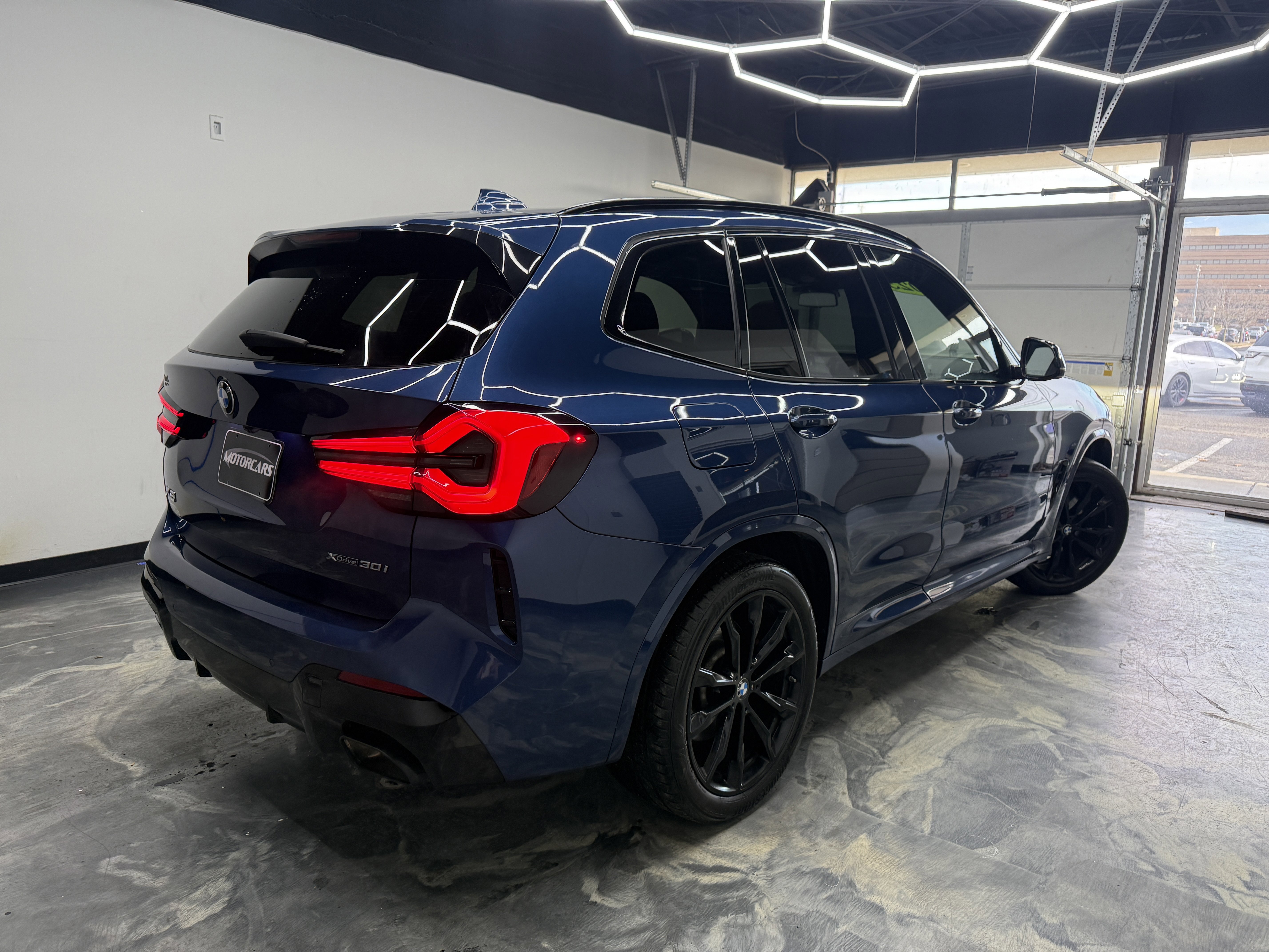 Used 2023 BMW X3 xDrive30i image 3