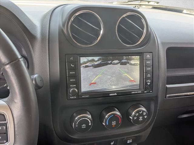 Used 2017 Jeep Patriot High Altitude AWD/4WD image 13