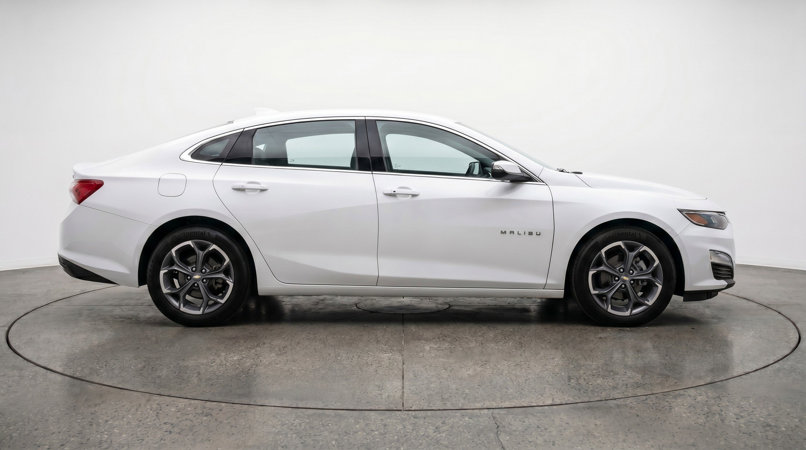 Used 2024 Chevrolet Malibu LT FWD image 11