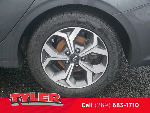 Used 2021 Kia Forte LXS image 40