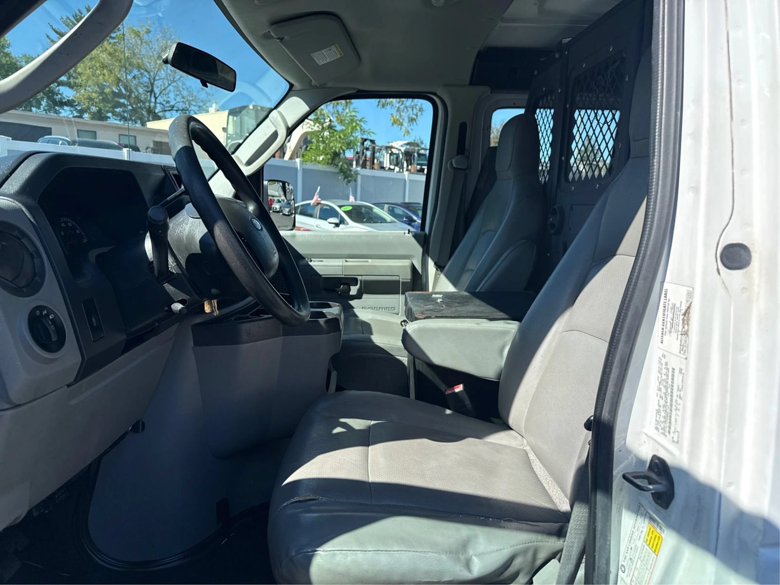 Used 2011 Ford E-150 and Econoline 150 w/ PWR Group RWD image 9