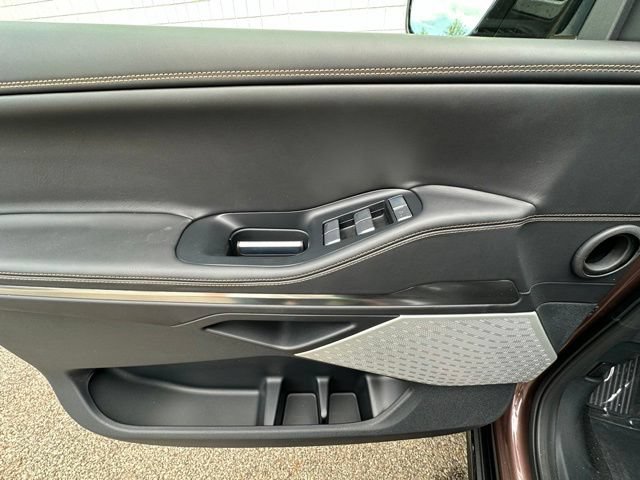New 2027 Lincoln Navigator Black Label AWD/4WD image 17