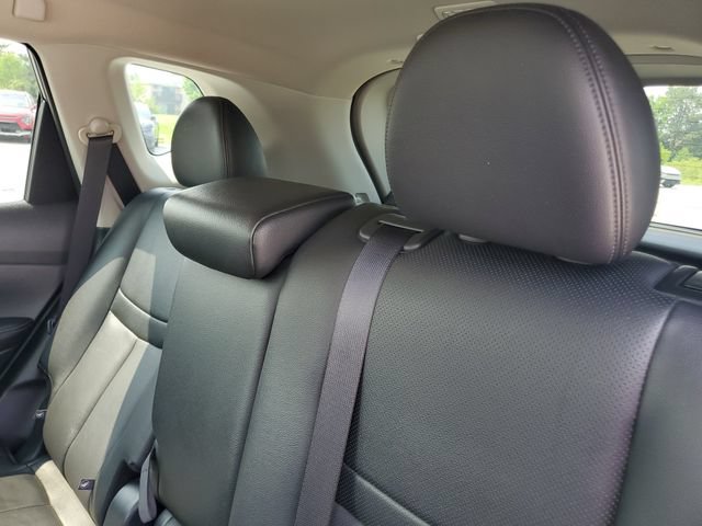 Used 2018 Nissan Rogue SL AWD/4WD image 11