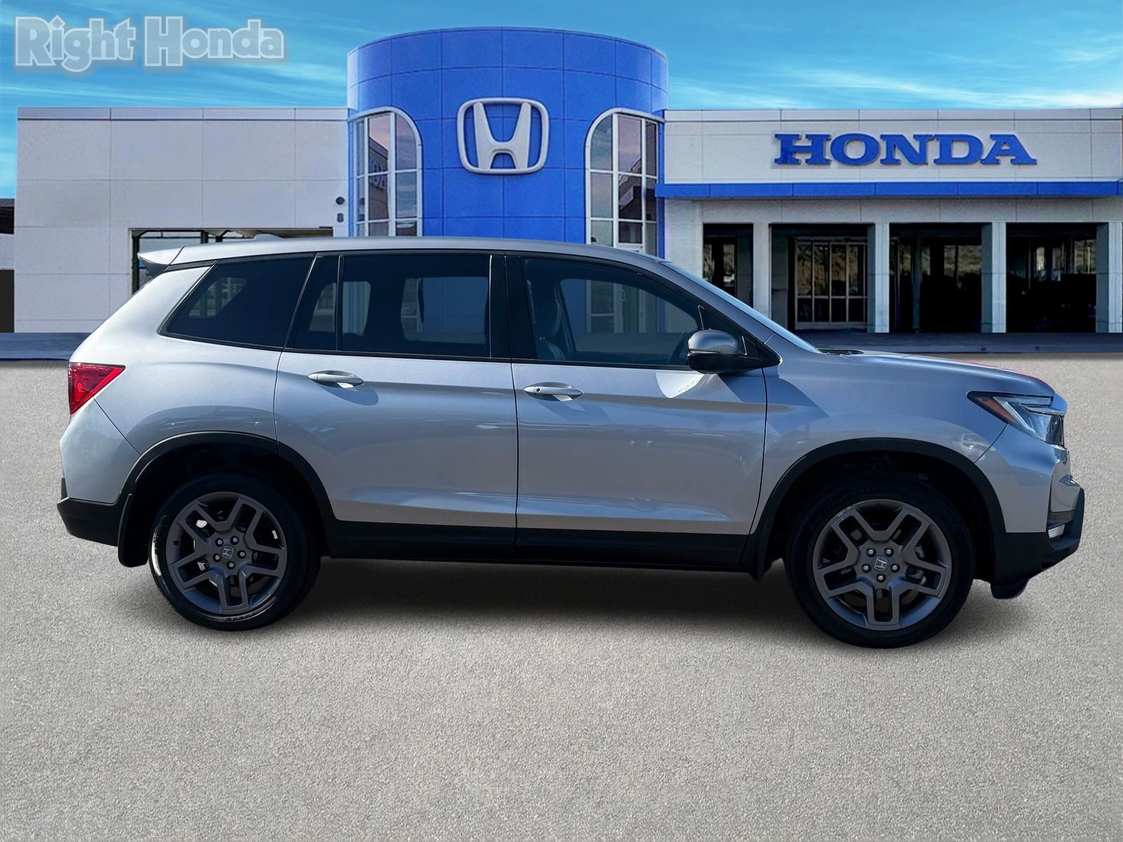 Used 2023 Honda Passport EX-L image 9