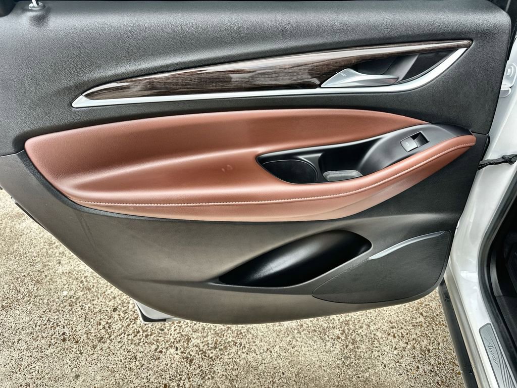 Used 2018 Buick Enclave Avenir w/ Avenir Technology Package FWD image 15