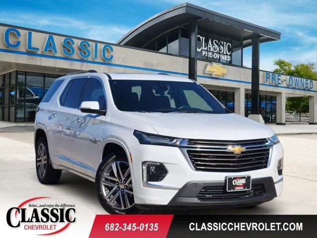Used 2022 Chevrolet Traverse High Country image 1