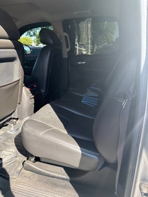Used 2011 Chevrolet Avalanche LT w/ Suspension Package, Off-Road AWD/4WD image 25
