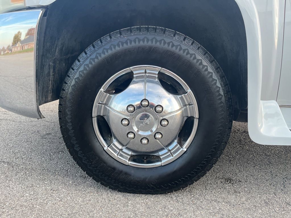 Used 2008 Chevrolet Silverado 3500 LTZ w/ EZ-Lift Tailgate Package image 14