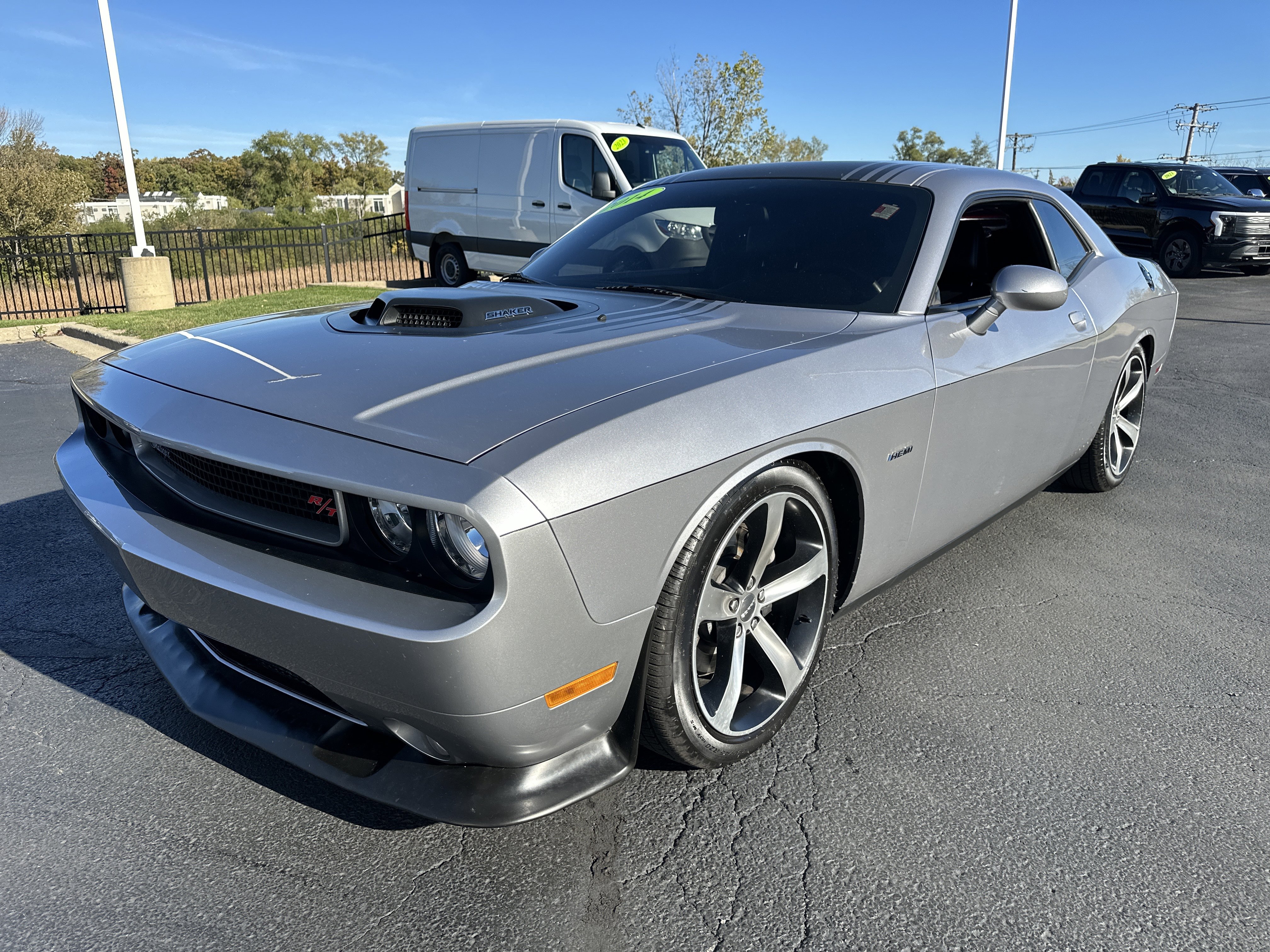 Used 2014 Dodge Challenger R/T image 8