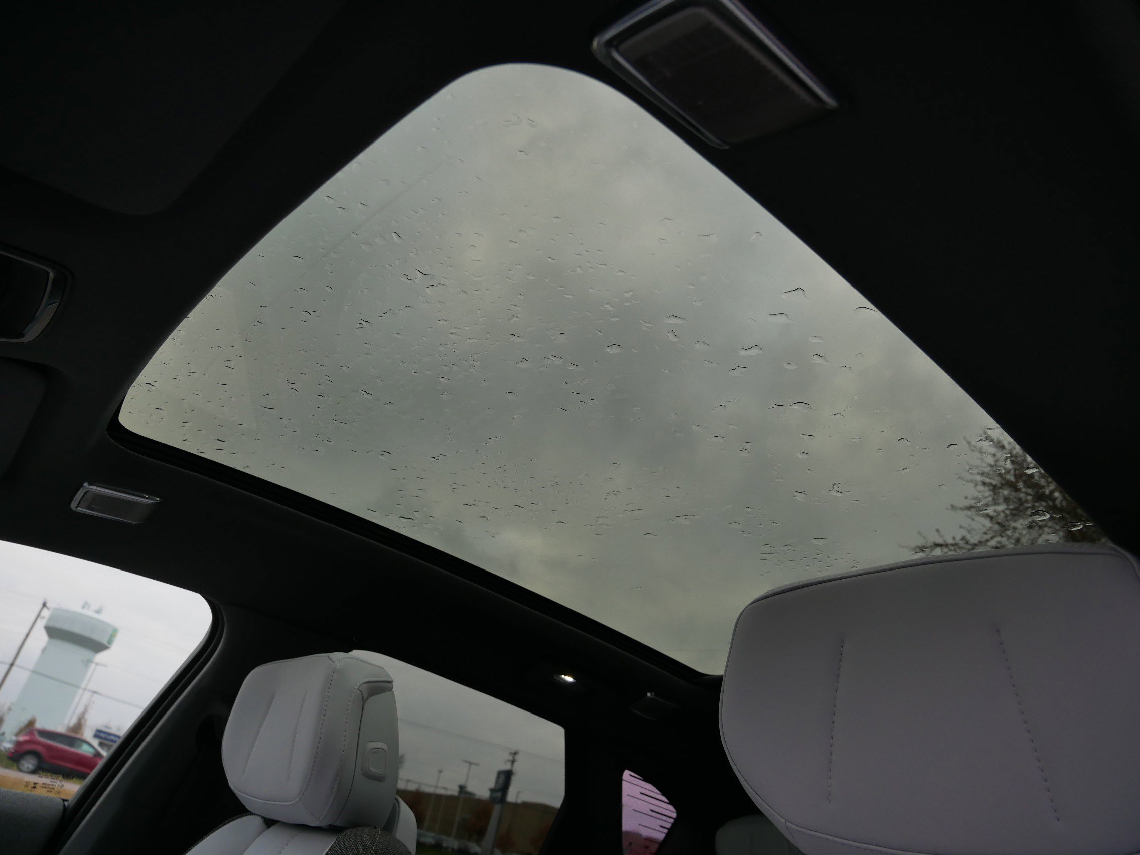 New 2026 Cadillac Optiq Luxury 1 w/ LPO, Floor Liner Package image 27