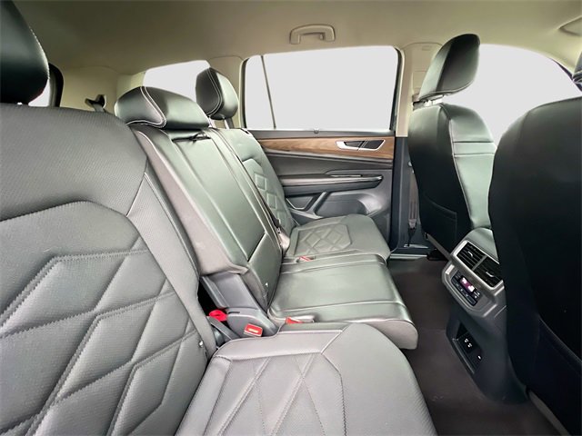 Used 2024 Volkswagen Atlas SE image 27