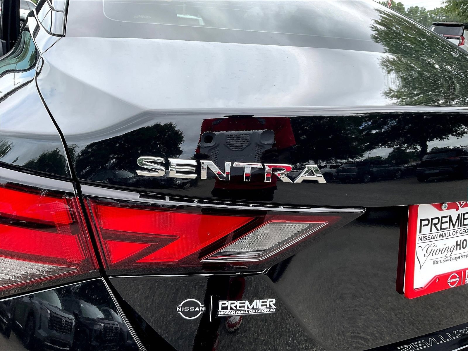 Certified 2025 Nissan Sentra SV FWD image 25