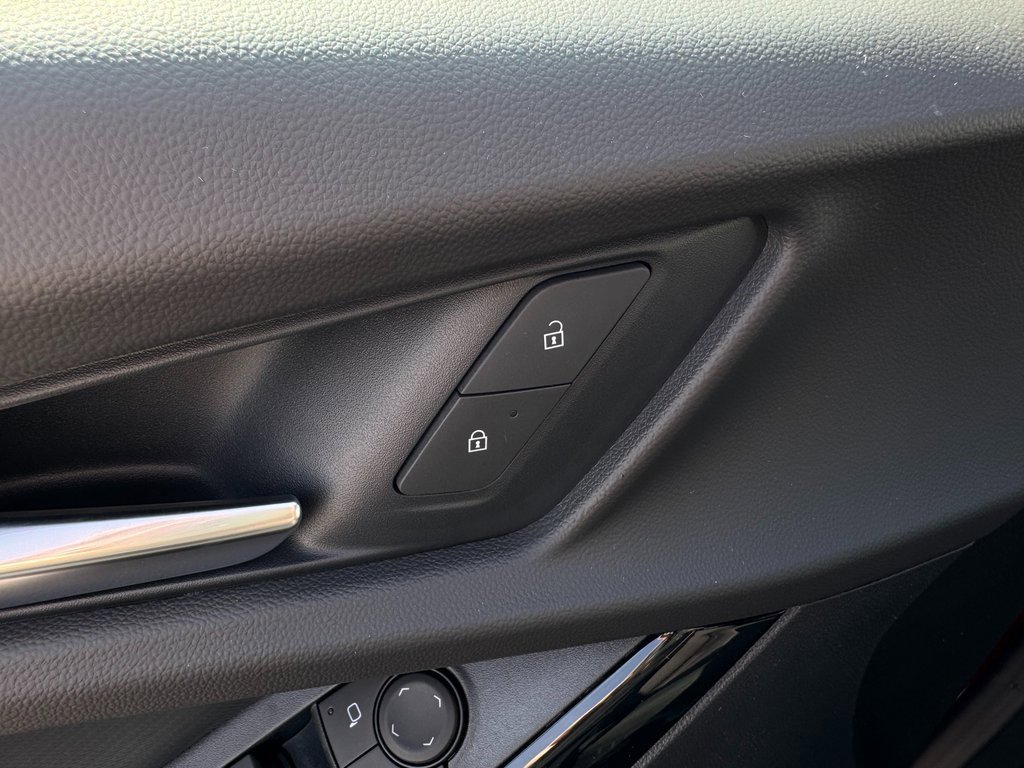 New 2026 Chevrolet Equinox LT w/ LPO, Floor Liner Package image 11