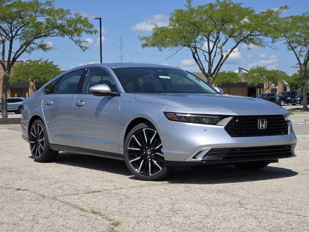 New 2026 Honda Accord Touring image 2