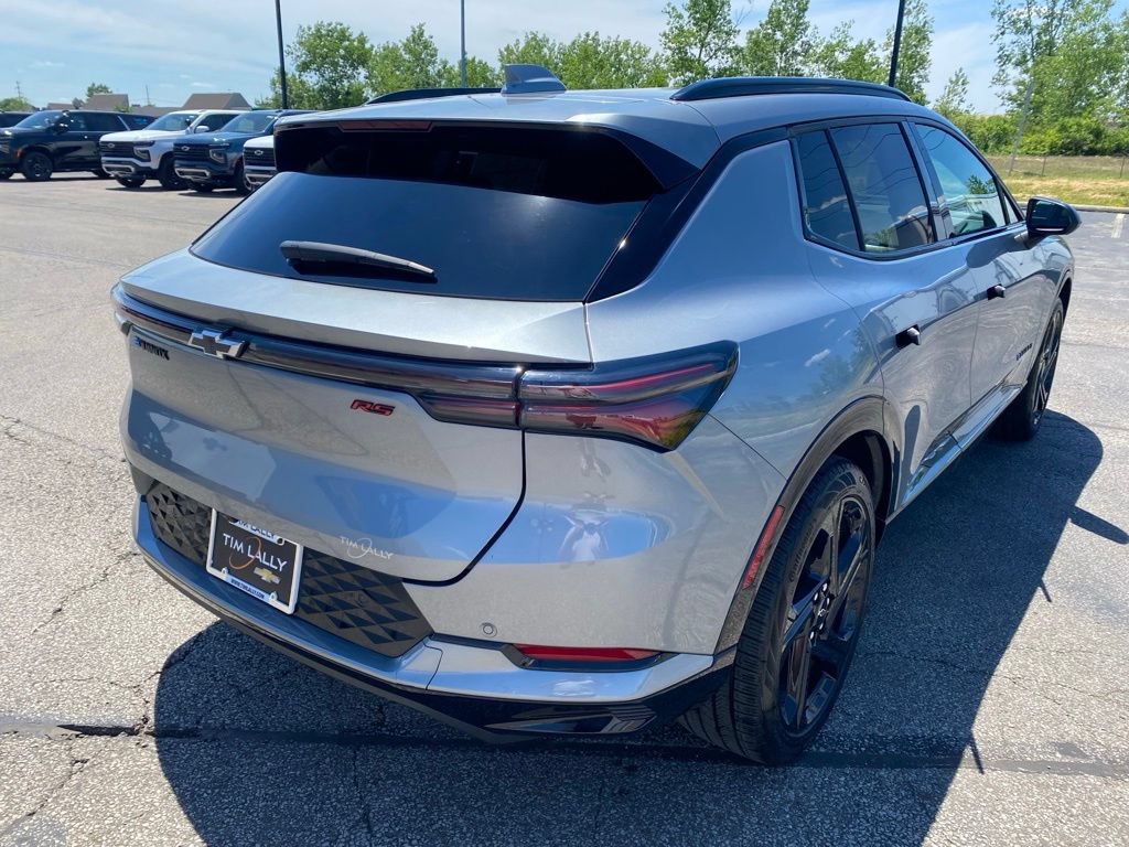 New 2025 Chevrolet Equinox EV RS FWD image 7