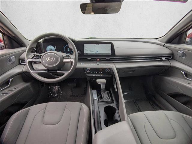 Used 2024 Hyundai Elantra SEL FWD image 17