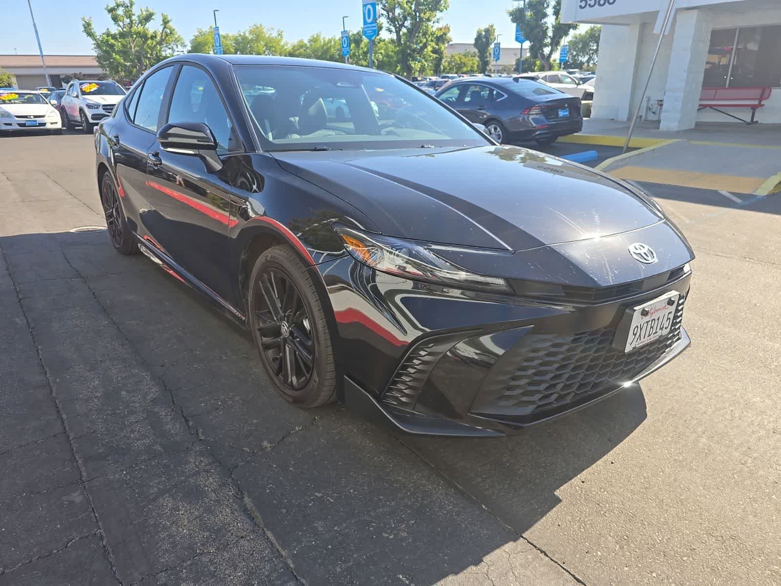 Used 2026 Toyota Camry SE FWD image 23