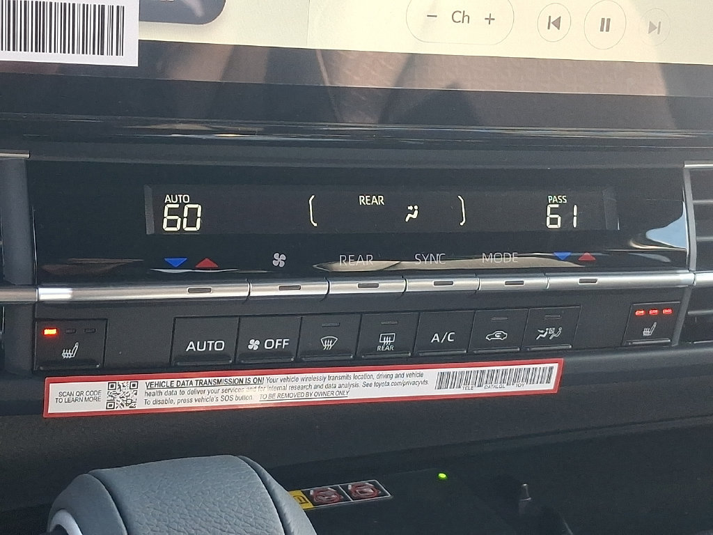 New 2026 Toyota Sienna XLE Woodland Edition AWD/4WD image 14
