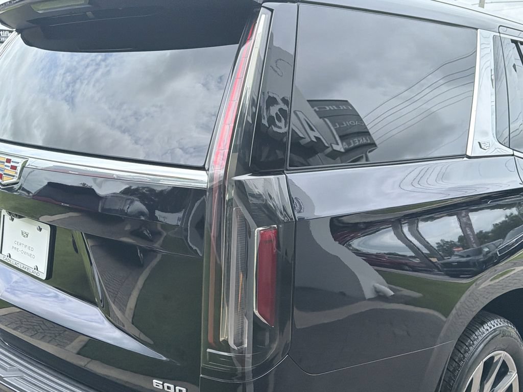 Certified 2023 Cadillac Escalade Premium Luxury Platinum AWD/4WD image 8