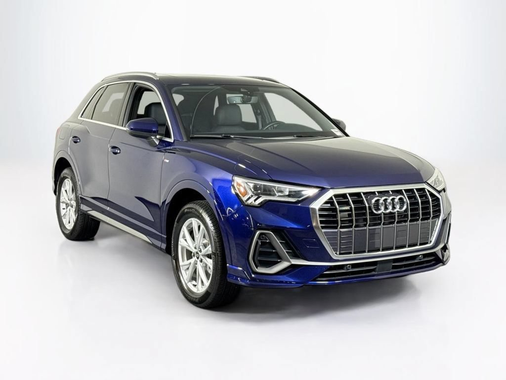 Used 2025 Audi Q3 2.0T Premium w/ Convenience Package AWD/4WD image 7